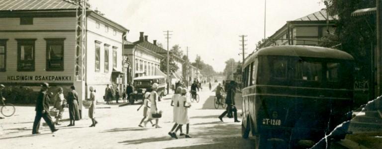 Uudenkaupungin keskustan pääkatu, Alinenkatu 1930-luvun alussa.